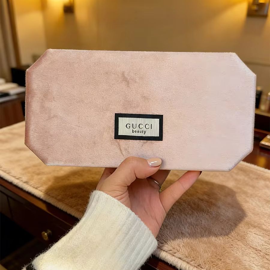 Sac Gucci Gucci en velours ros - Ysl Beauty Makeup avis et prix