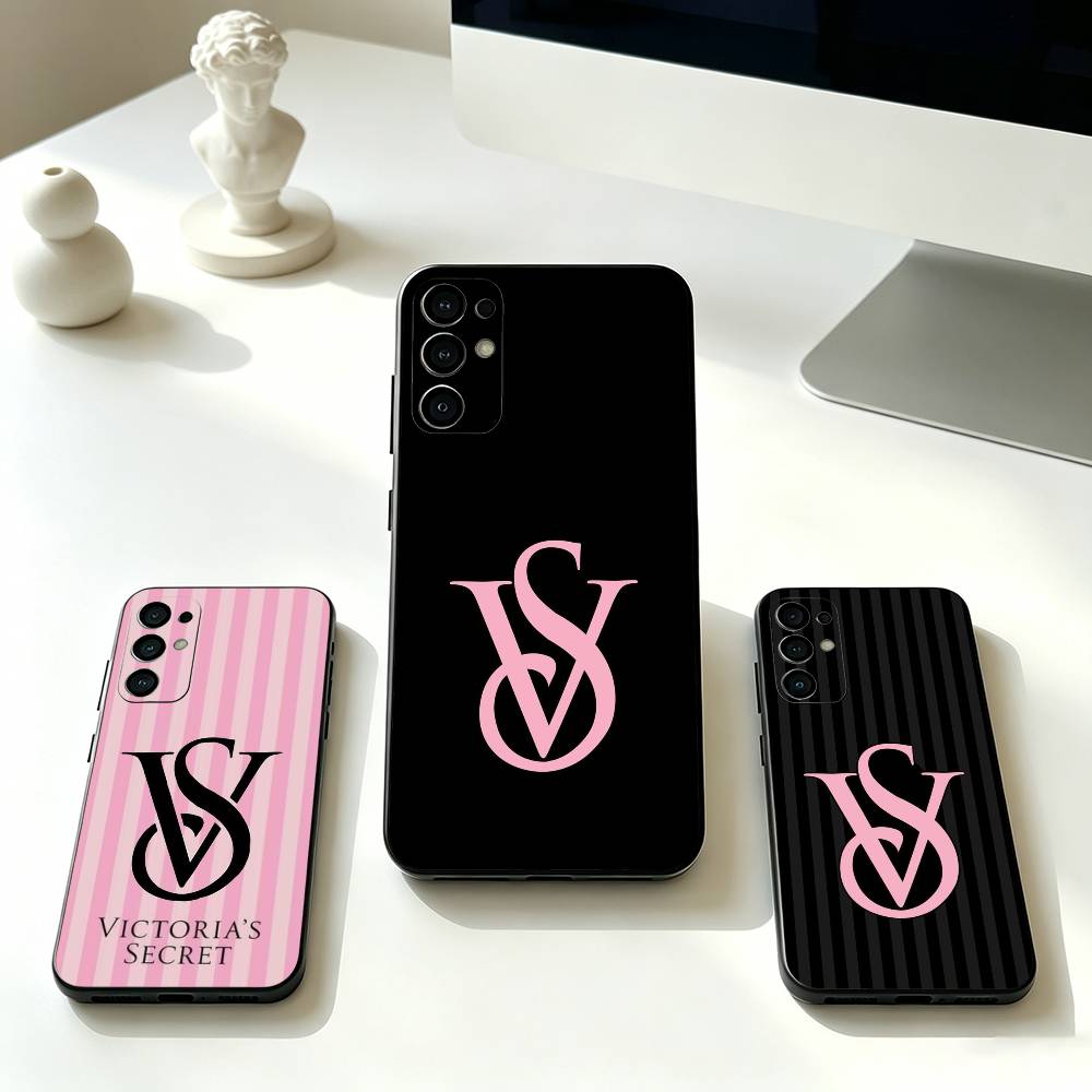 Coque de téléphone avec logo V - Beauty Makeup Louis Vuitton avis et prix