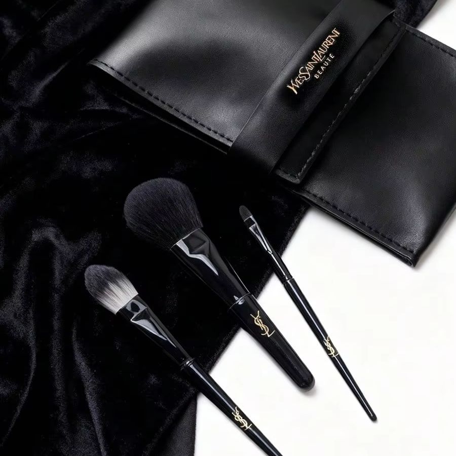 YSL – ensemble de pinceaux de  - Ysl Beauty Makeup avis et prix