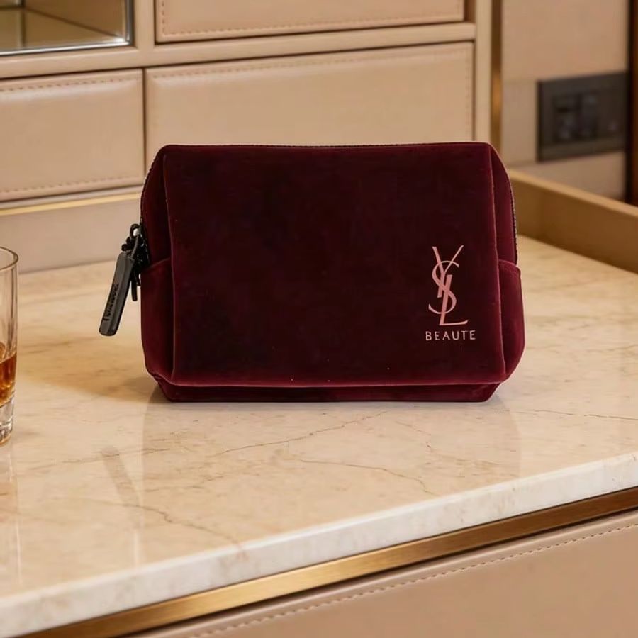 Pochette de maquillage YSL vin - Ysl Beauty Makeup avis et prix