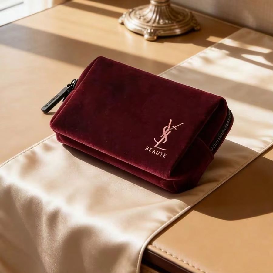 Pochette de maquillage YSL vin - Ysl Beauty Makeup avis et prix